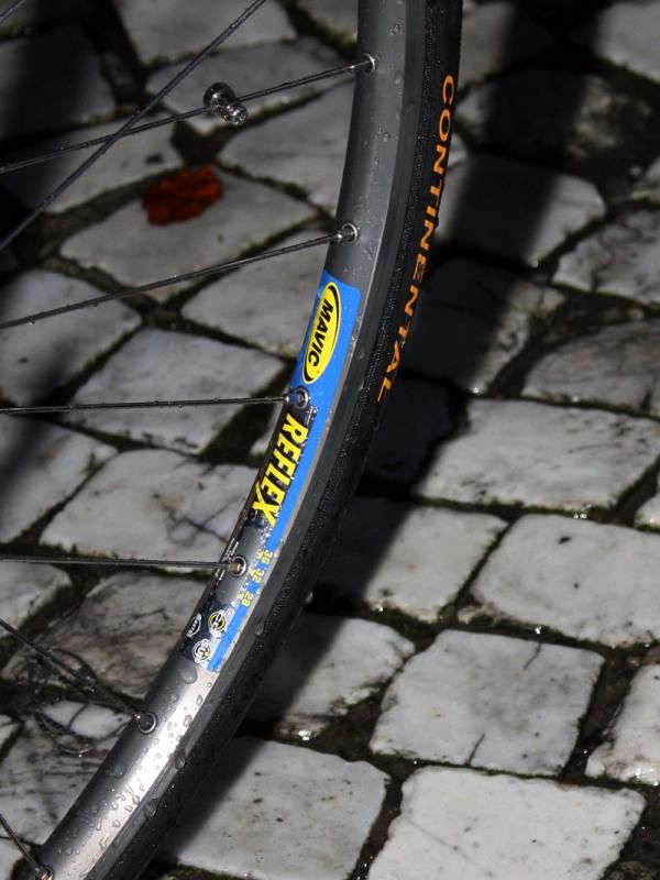 Mavic Reflex tubular rims and Continental Competition Pro Limited ProTection tires are fitted to this Omega Pharma-Lotto team bike.