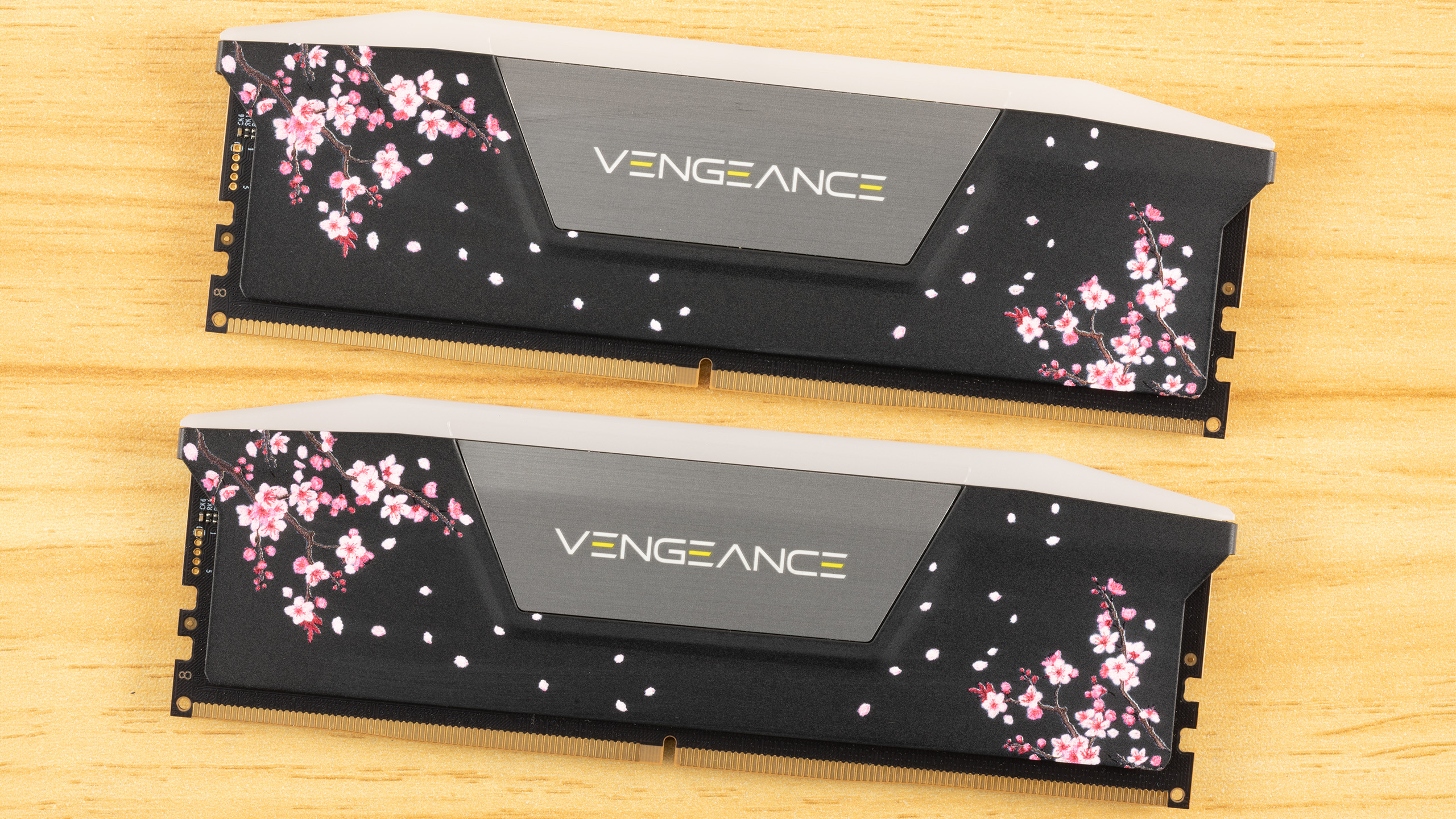 Corsair Vengeance RGB Custom Lab Cherry Blossom DDR5-6000 C36
