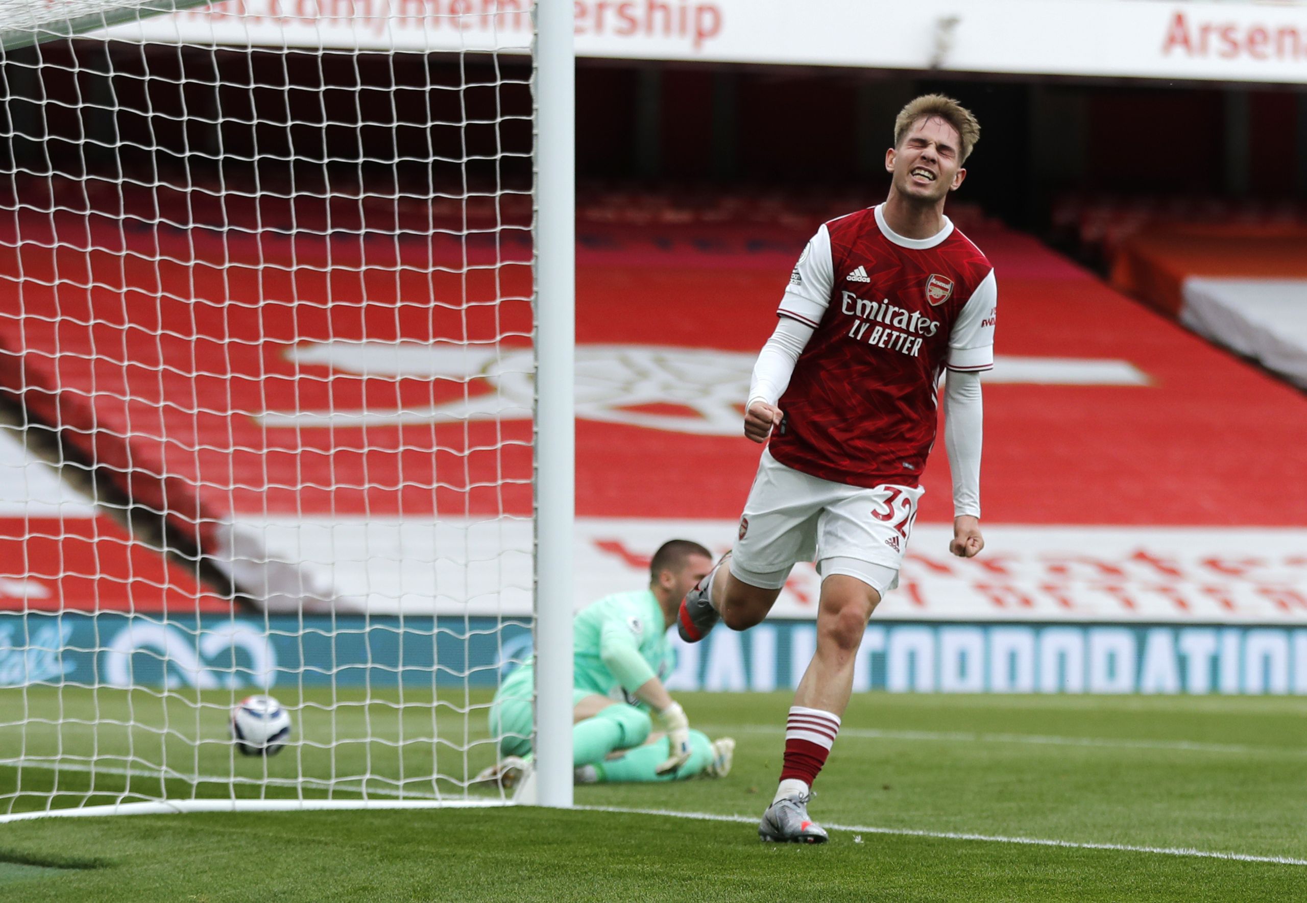 Arsenal tie Emile Smith Rowe to long-term deal | FourFourTwo