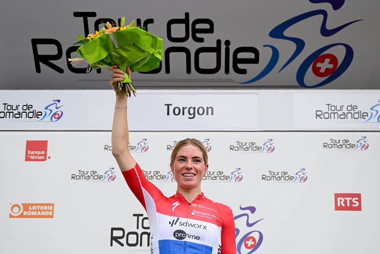 Demi Vollering on the podium in the Dutch national champion's jersey