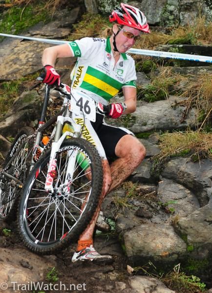 Kate Potter (Australia) decides it was faster to run the "A" line of the most dangerous descent