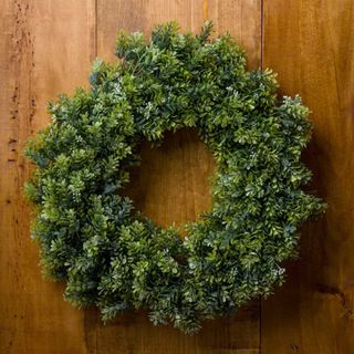 Michaels boxwood faux wreath