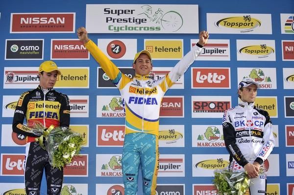 Tom Meeusen jubliant on the podium after winning in Gavere.
