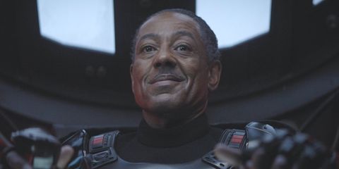 The Mandalorian's Giancarlo Esposito Talks Moff Gideon's 'Old School ...