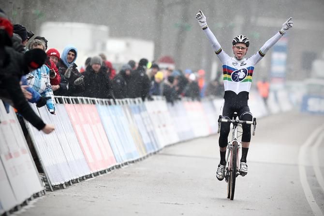 Van der Poel brings it home for the Dutch crowd