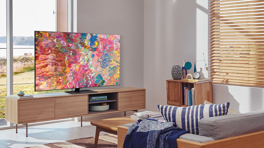 Samsung Q80B i en stue