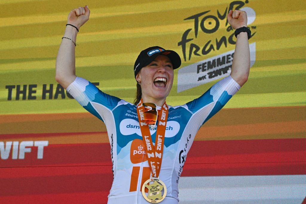 Charlotte Kool enjoyes her success at the Tour de France Femmes