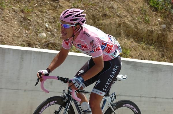 Richie Porte (Saxo Bank) climbs