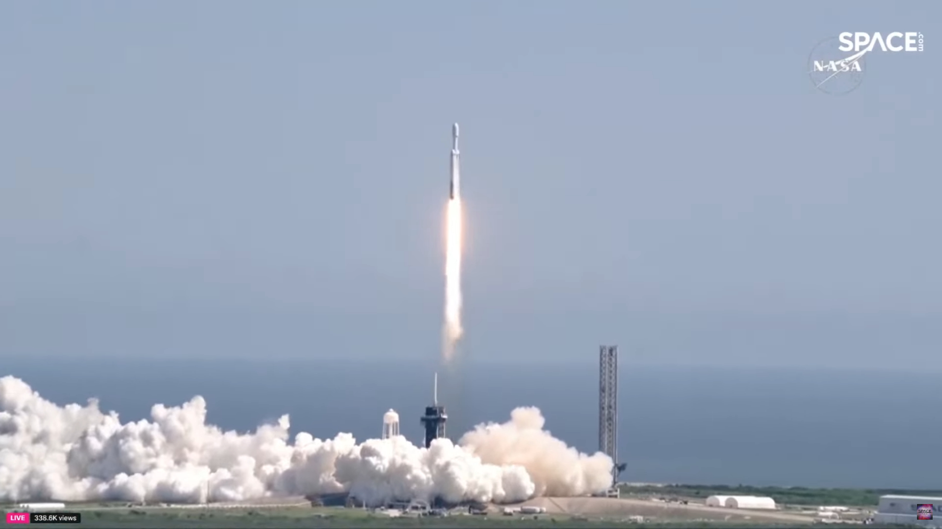 SpaceX Falcon Heavy rocket launches Europa Clipper