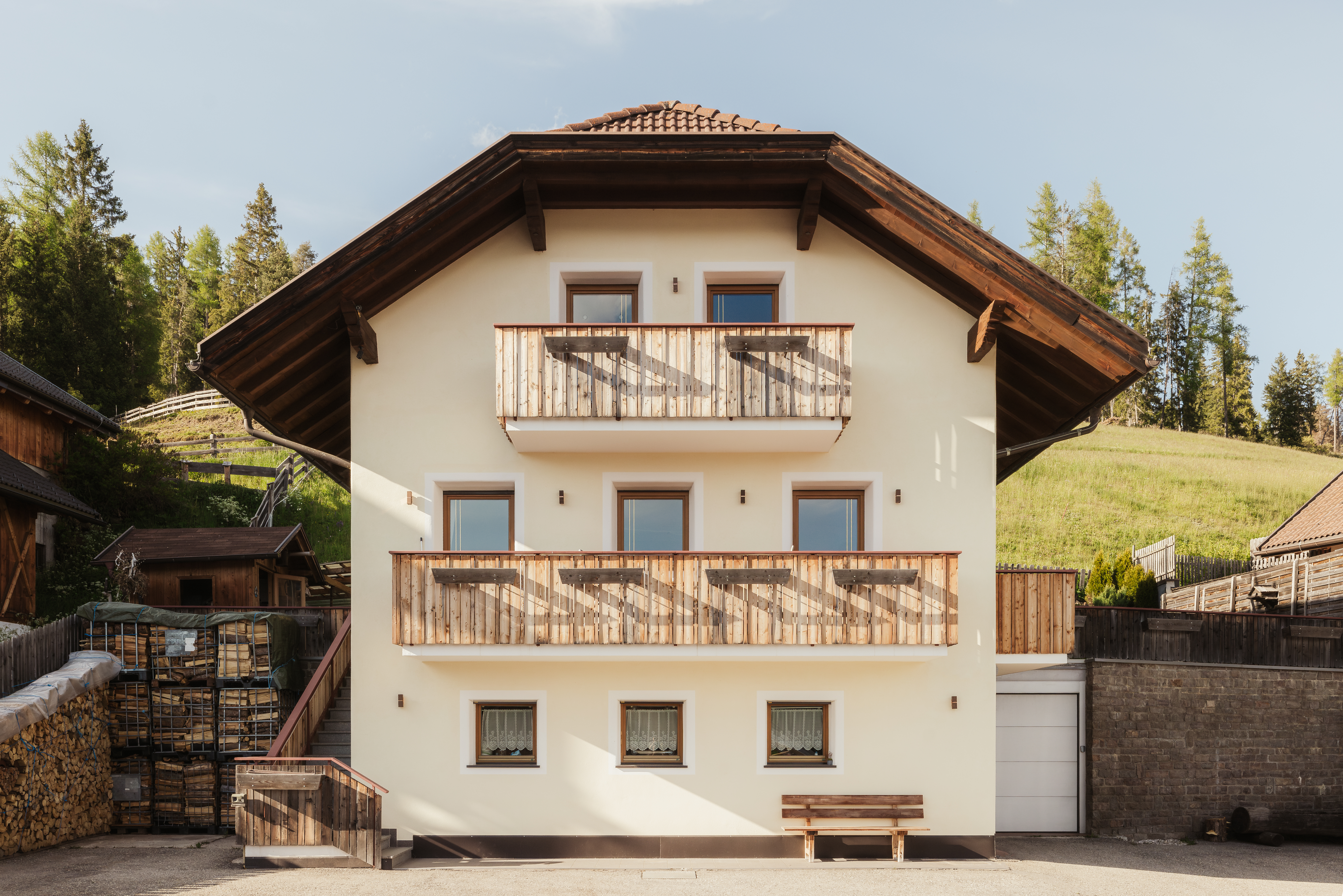 Front facade of chalet piccolino