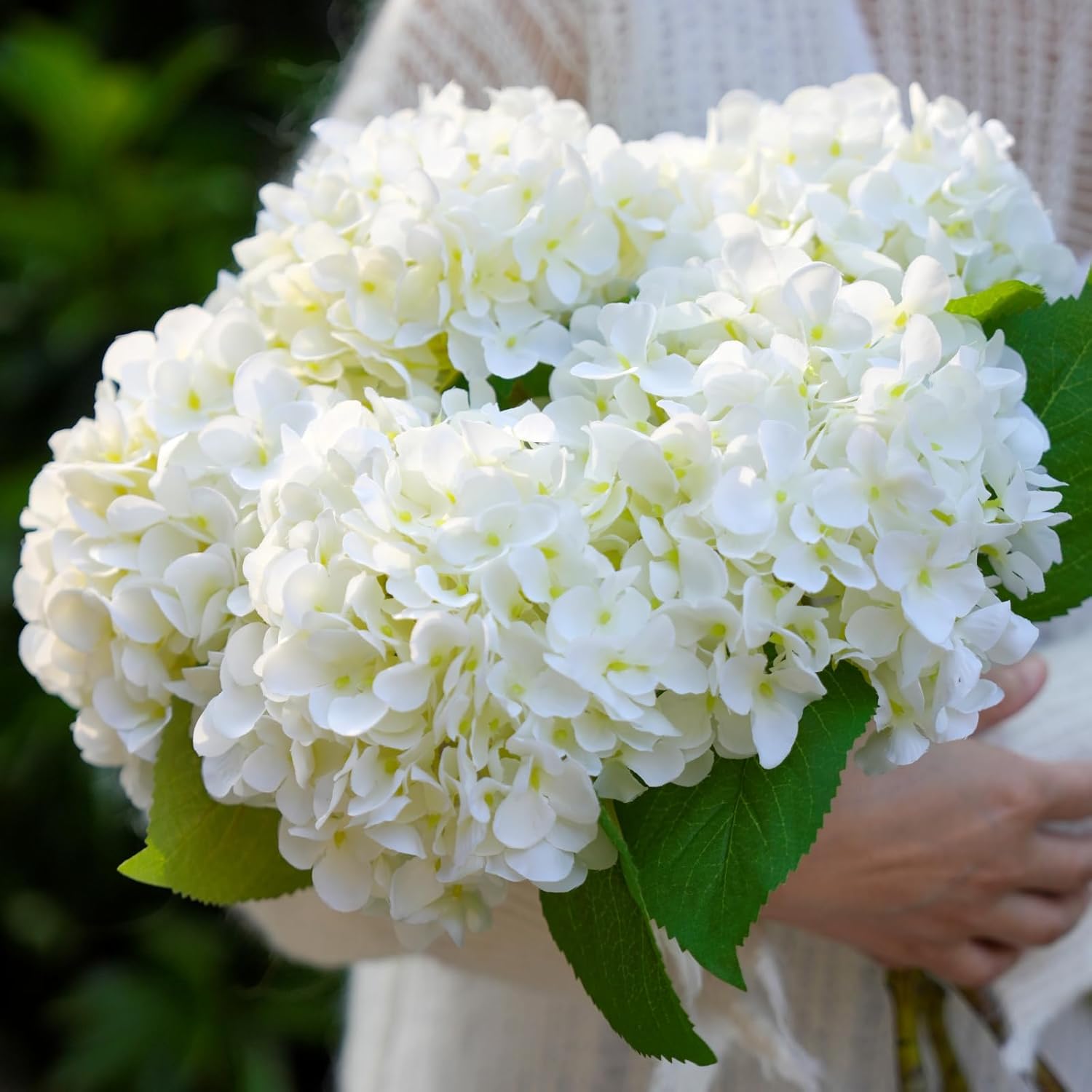 Iplnts 5pcs 18.5 Inch Realistic Fake White Flowers Artificial Silk Hydrangea Flowers Artificial Flowers Faux Hydrangea Stems for Bouquets Home Outdoor Wedding Party Centerpieces Decor (cream White)