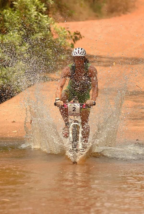 Kai Hundertmark makes a splash.
