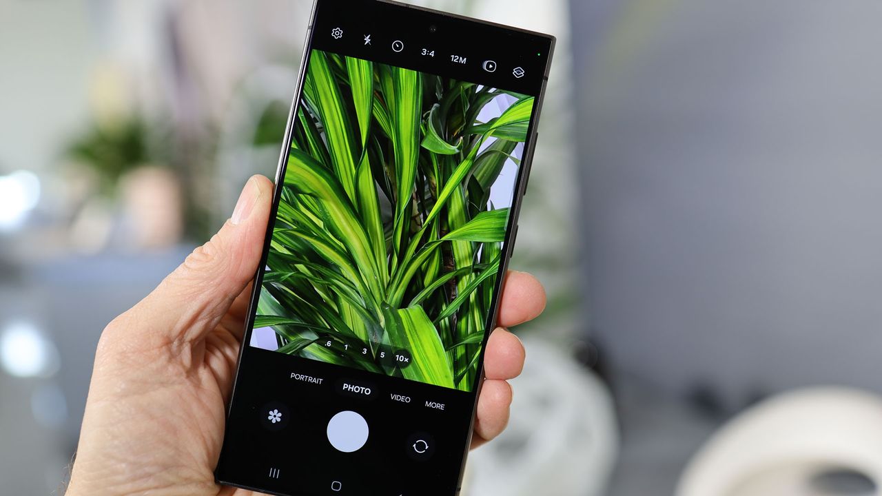 Samsung Galaxy S24 Ultra camera app views