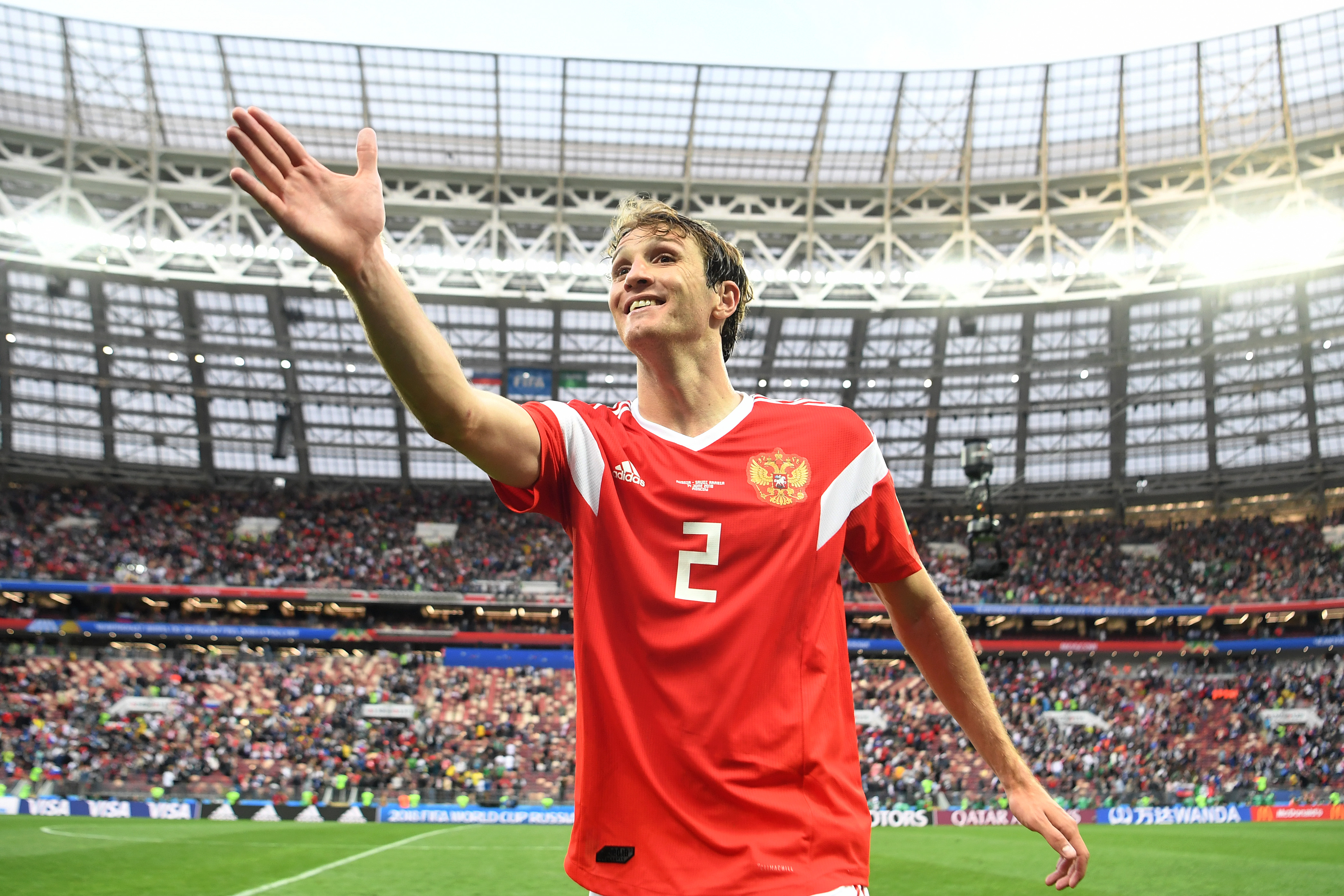 Mario Fernandes salutes the fans after Russia's win over Saudi Arabia at the 2018 World Cup.