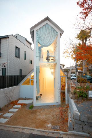 O House by Hideyuki Nakayama completed in 2009