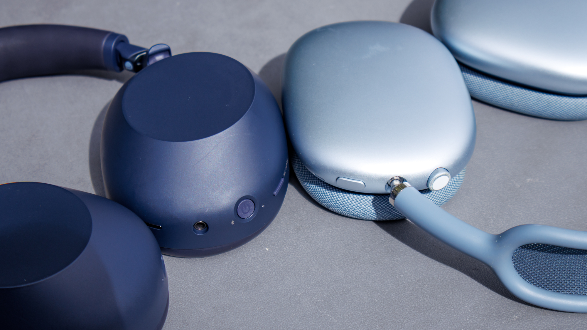 Sony WH-1000XM6 vs AirPods Max