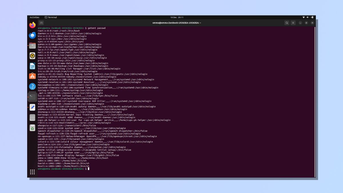 снимок экрана, показывающий, как составить список пользователей в Linux — создать полный список
