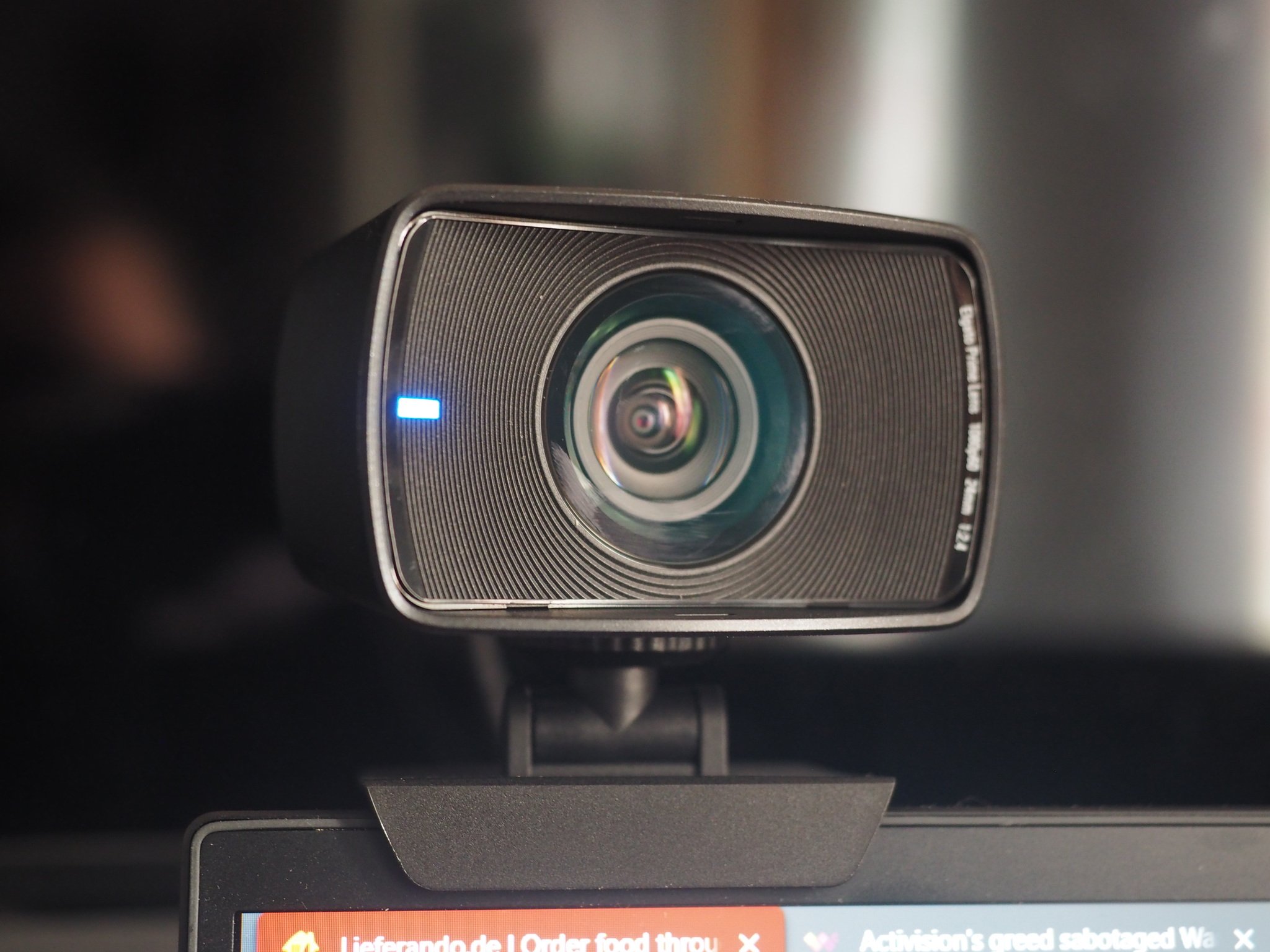 Elgato's Facecam is a $200 webcam with streamer-friendly features - The  Verge