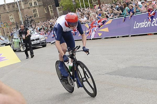 Chris Froome (Great Britain) rolls out
