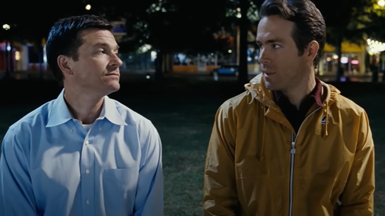Jason Bateman and Ryan Reynolds looking at each other in The Change-Up.