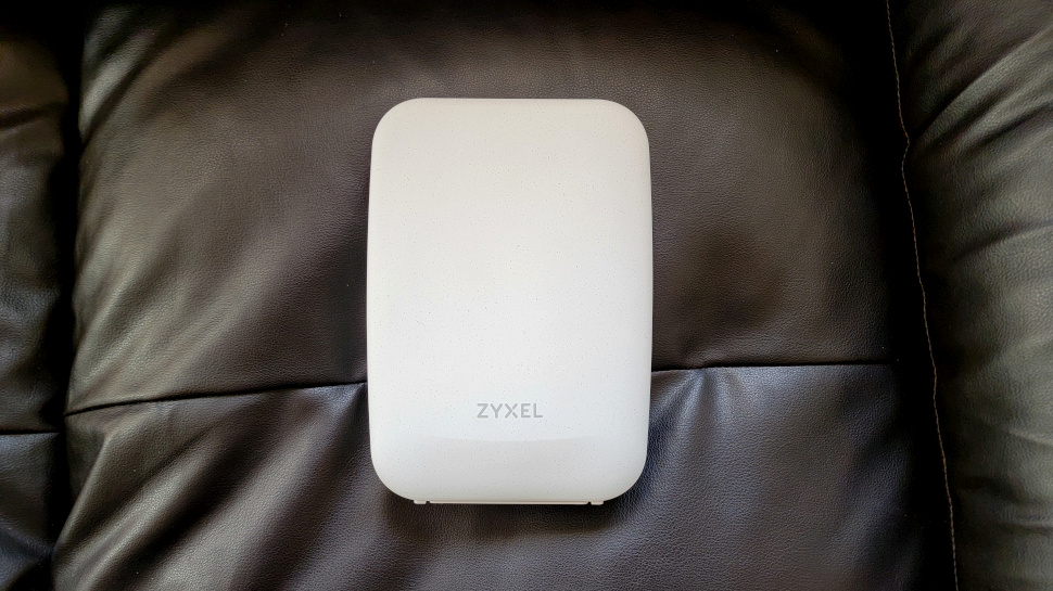 Zyxel USG LITE 60AX front
