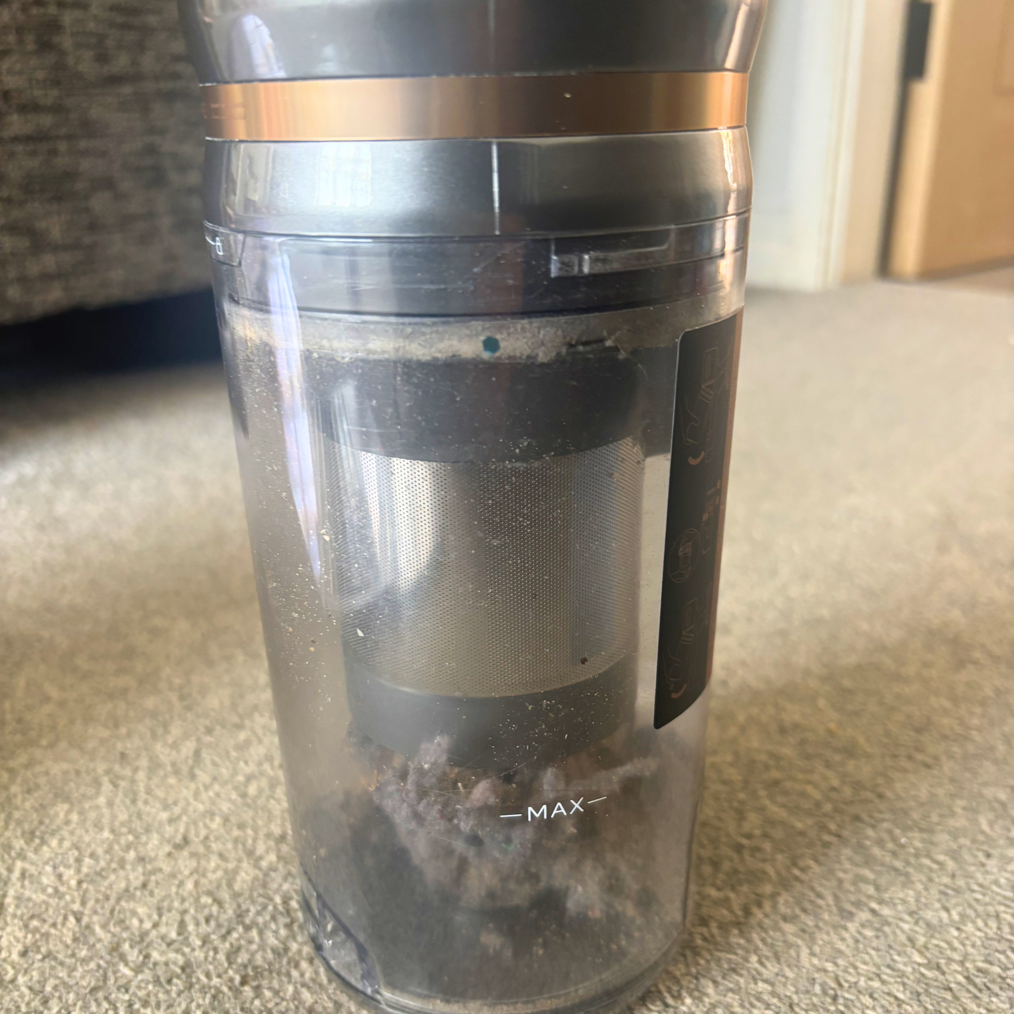 Dreame V20 Pro Cordless Stick Vacuum full dustbag 