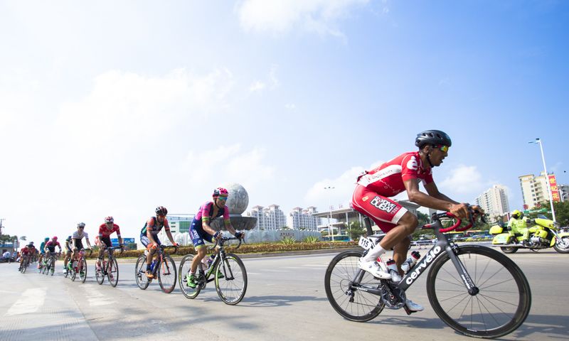 Action from stage 5 at the 2015 Tour of Hainan
