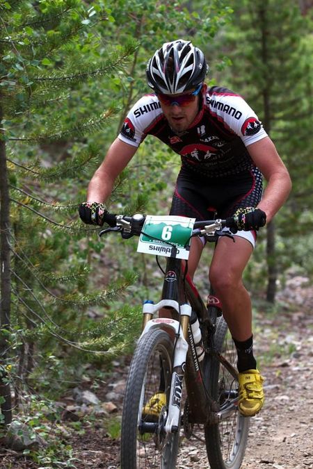 Kevin Kane fights against a quickly on-setting bonk during Stage 3.