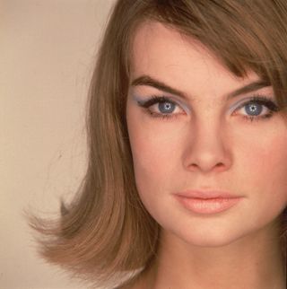 60s makeup pale eyeshadow jean shrimpton