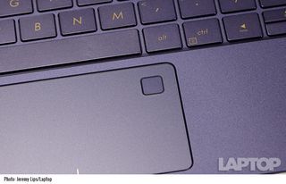 Asus ZenBook 3 UX390UA touchpad