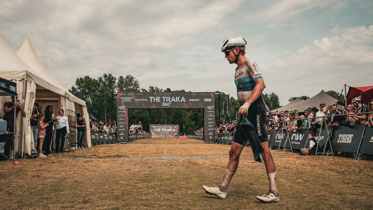  A loss of community, two-tier finances, and a tactical conundrum – Are professional teams reshaping the gravel scene? 