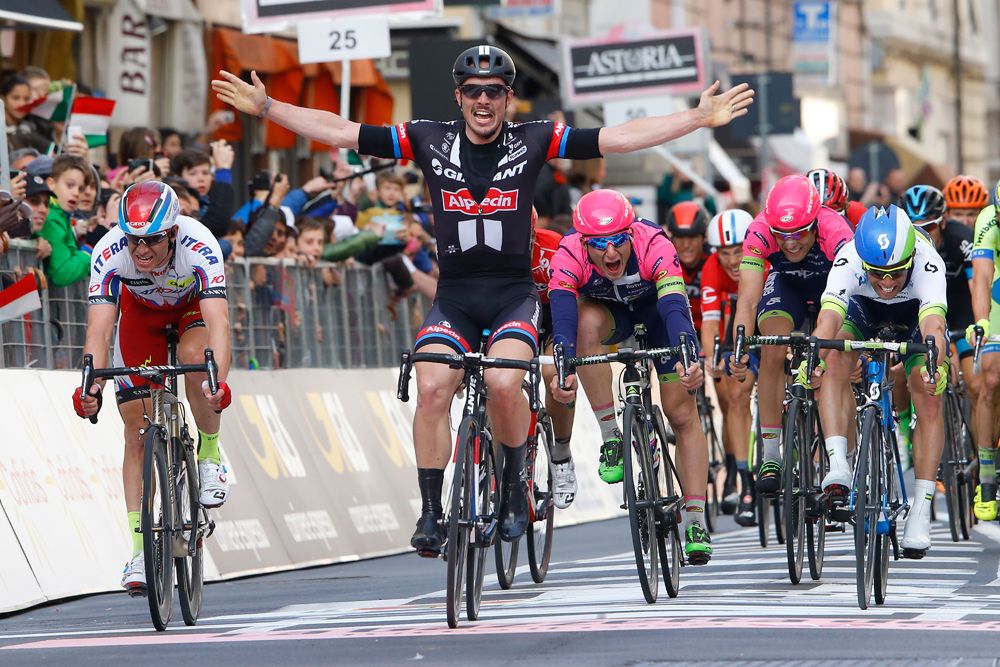 John Degenkolb (Giant-Alpecin) comes out on top in Milan-San Remo