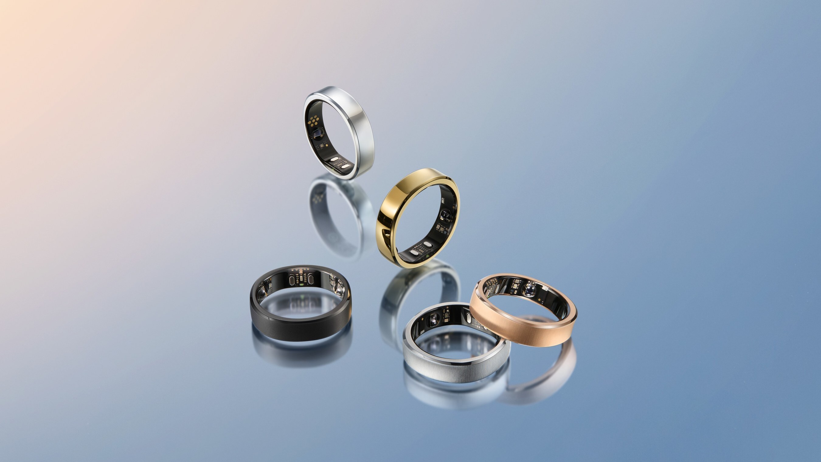 RingConn Gen 3 smart rings in silver and gold