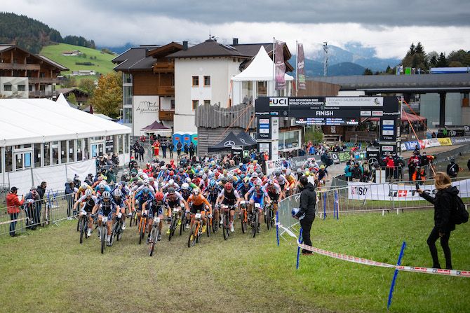 The start of the men's race