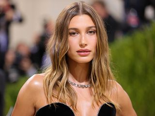 Hailey Bieber at the met ball 2021 - 2022 hair trends