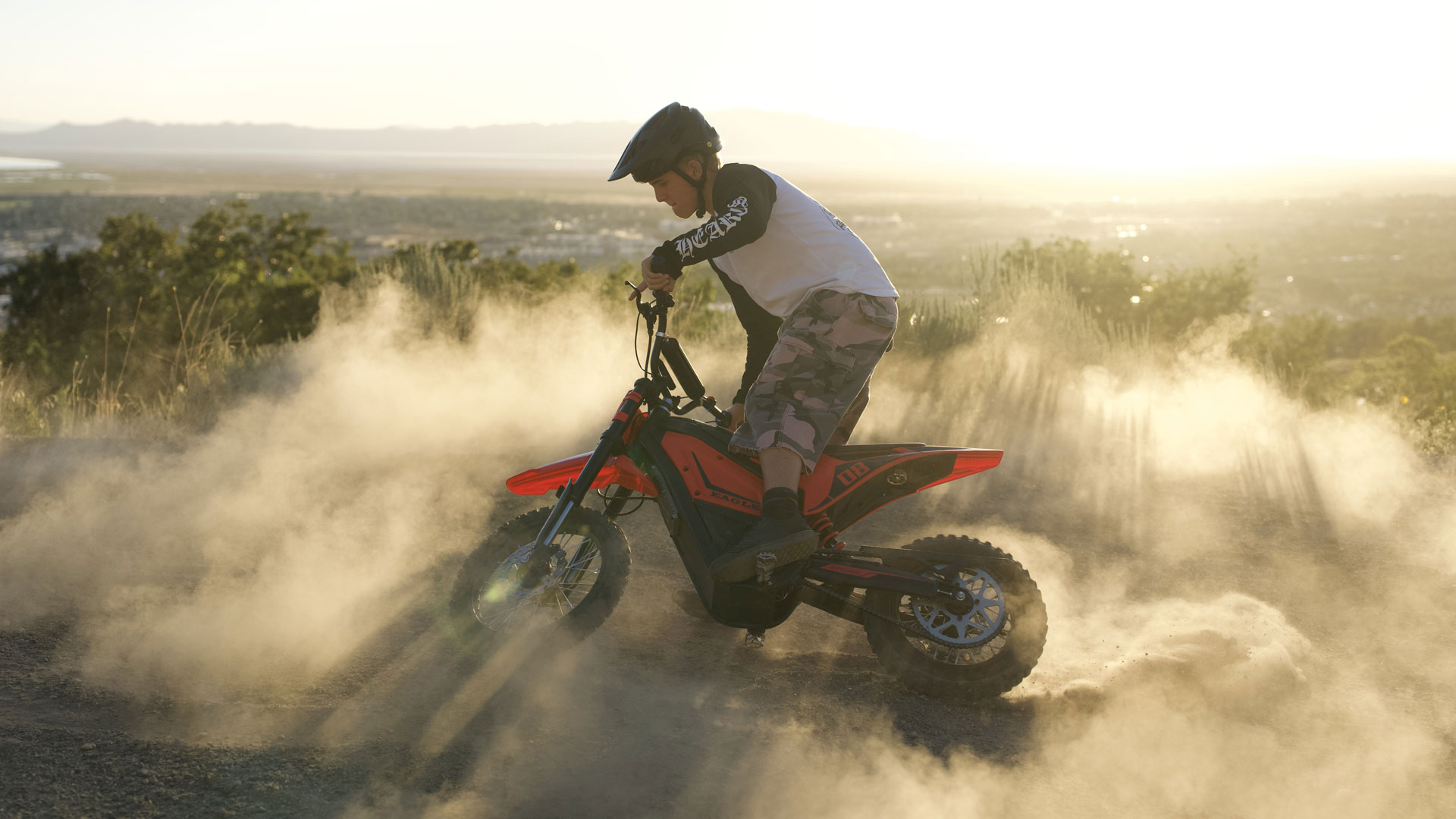 Carter Metcalfe testing out the ENGWE Eagle