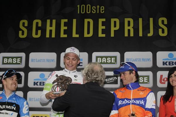 Marcel Kittel (Argos-Shimano) is awarded for the win