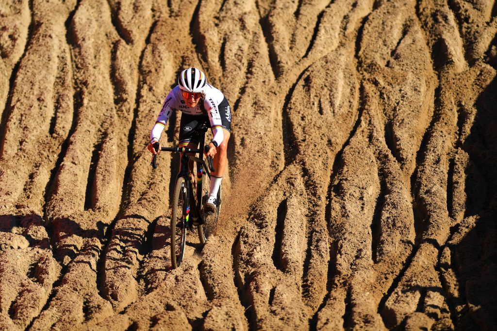 ZONHOVEN BELGIUM OCTOBER 24 Lucinda Brand of The Netherlands and Team Baloise Trek Lions competes during the 25th Zonhoven UCI CycloCross Worldcup 2021 Womens Elite CXWorldCup UCIcyclocrossWC zonhoven on October 24 2021 in Zonhoven Belgium Photo by Luc ClaessenGetty Images