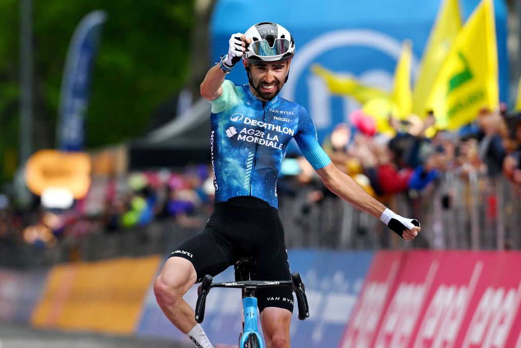 Valentin Paret-Peintre celebrates his 2024 Giro d&#039;Italia stage win atop the Bocca della Selva