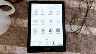 The apps on the Onyx Boox Poke 5 ereader, including Kindle and Kobo