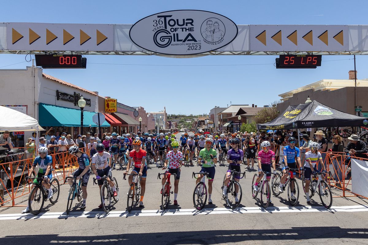 Before the stage 4 Silver City Downtown Criterium, Jerseys and top ten in the GC got called to the line at the start of the women's race