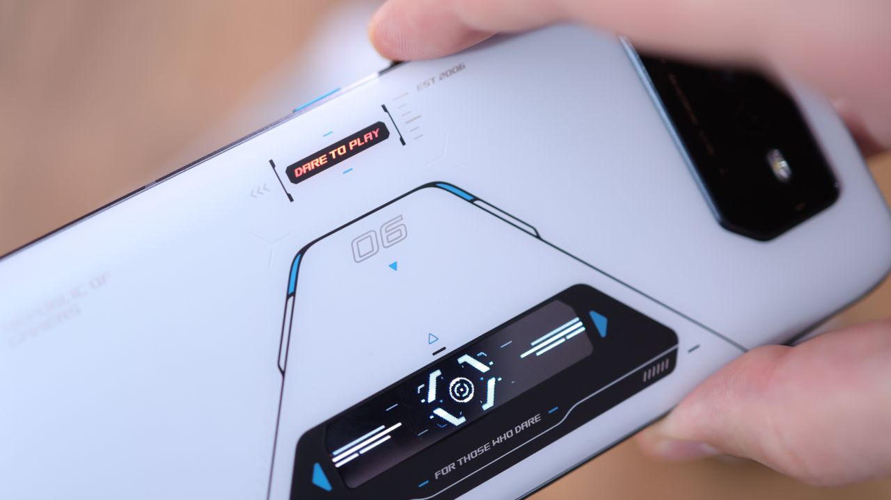 Photo of the ROG Phone 6 (Pro Edition) in white