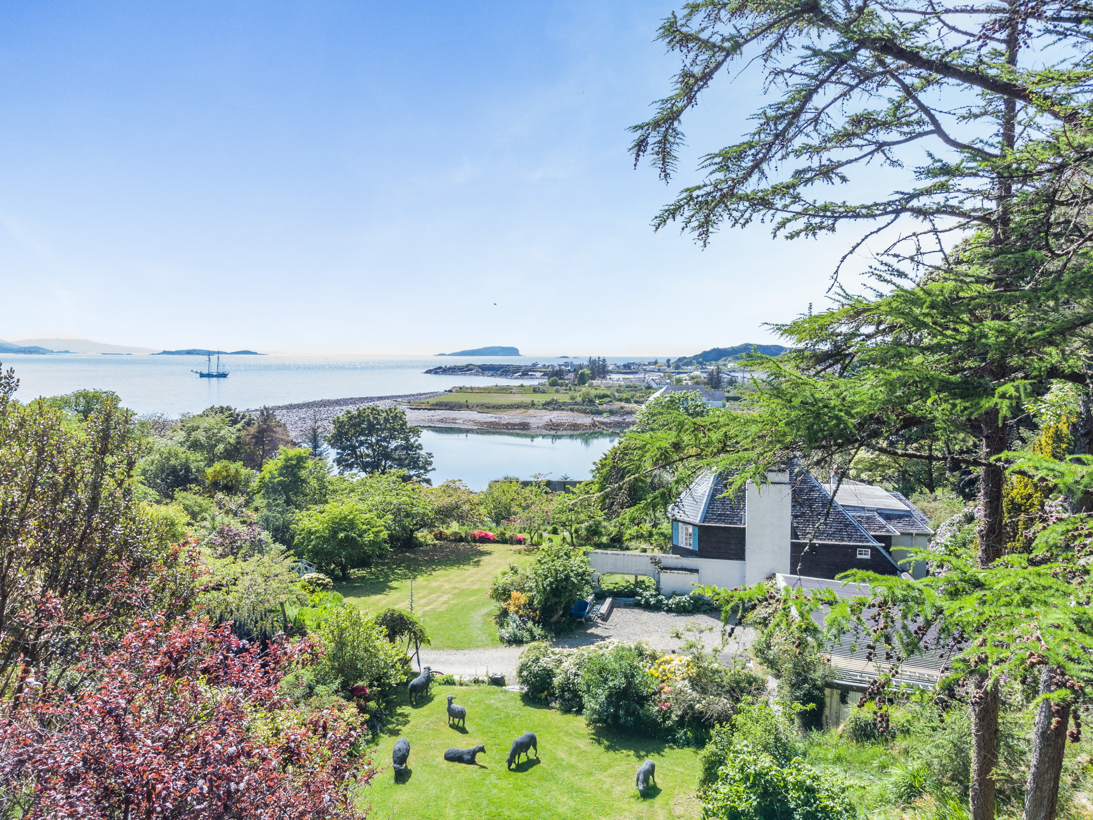 Images of the glorious gardens at An Cala in Scotland