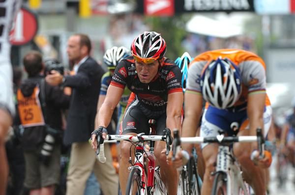 Jos&eacute; Joaqu&iacute;n Rojas (Caisse d'Epargne) finishes third in Tour de France stage six to Barcelona.