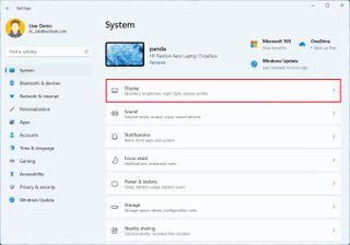 Windows 11 open Display settings