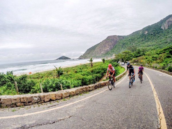 Chris Froome on the narrow coast road near Rio