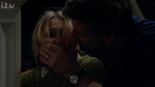 Vanessa held hostage by Pierce in Emmerdale ITV