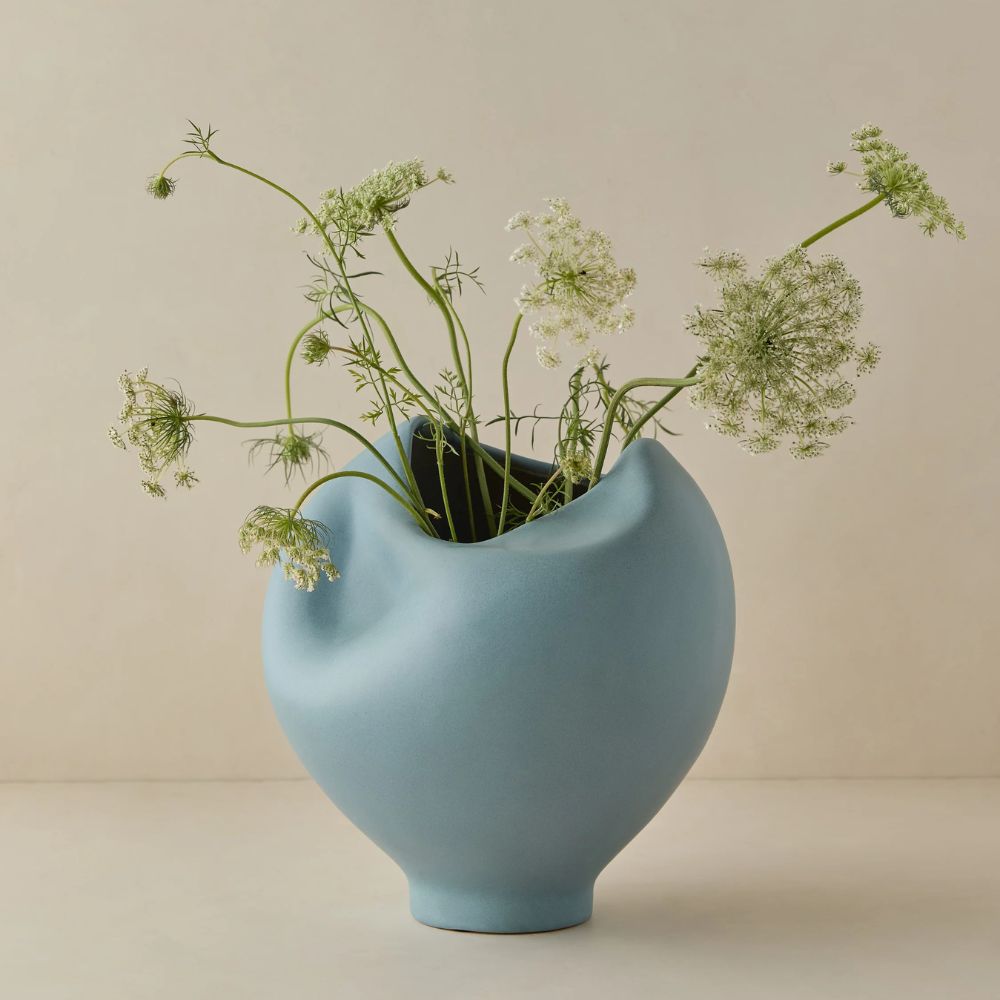 blue vase