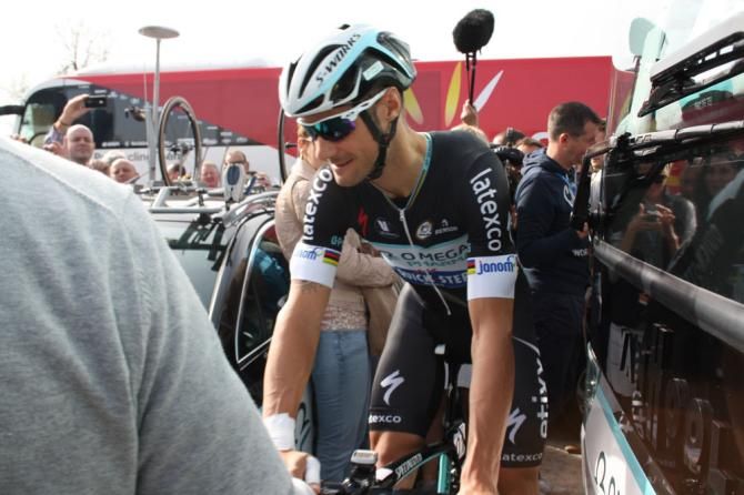 Tom Boonen (Omega Pharma-QuickStep) makes his way through the large crowds