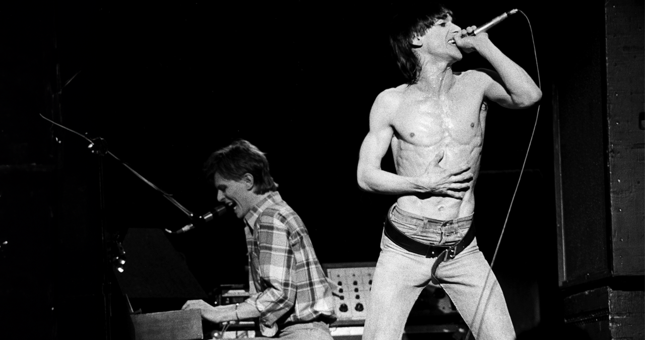 Iggy and Bowie on stage